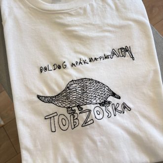 Póló hímzés gyerekrajz alapján apák napjára - CreativeDorci